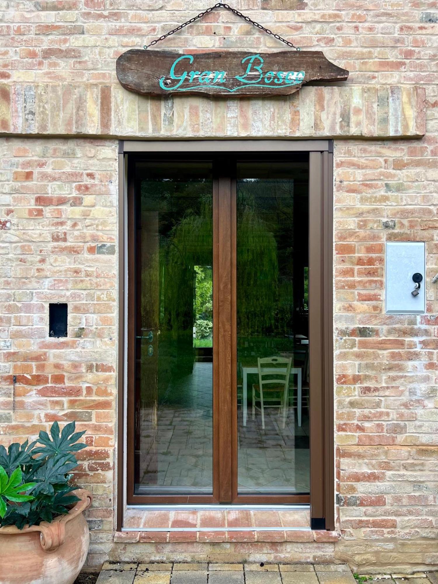 Tenuta Gran Bosco Loro Piceno Luaran gambar